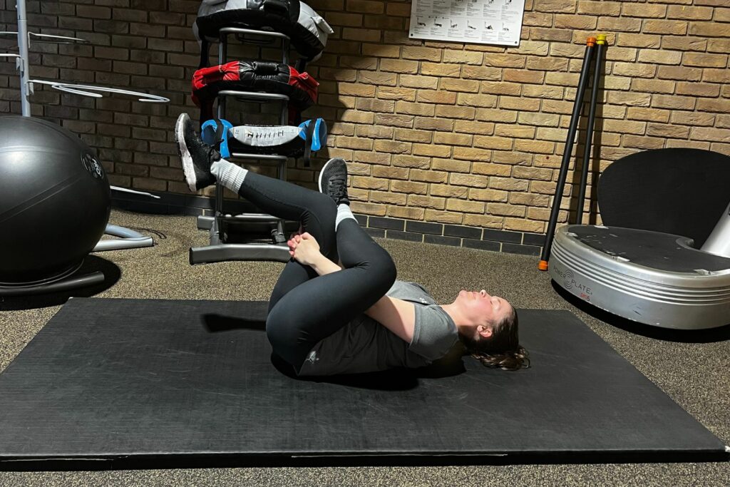 Hip mobility stretch for golf – Piriformis stretch