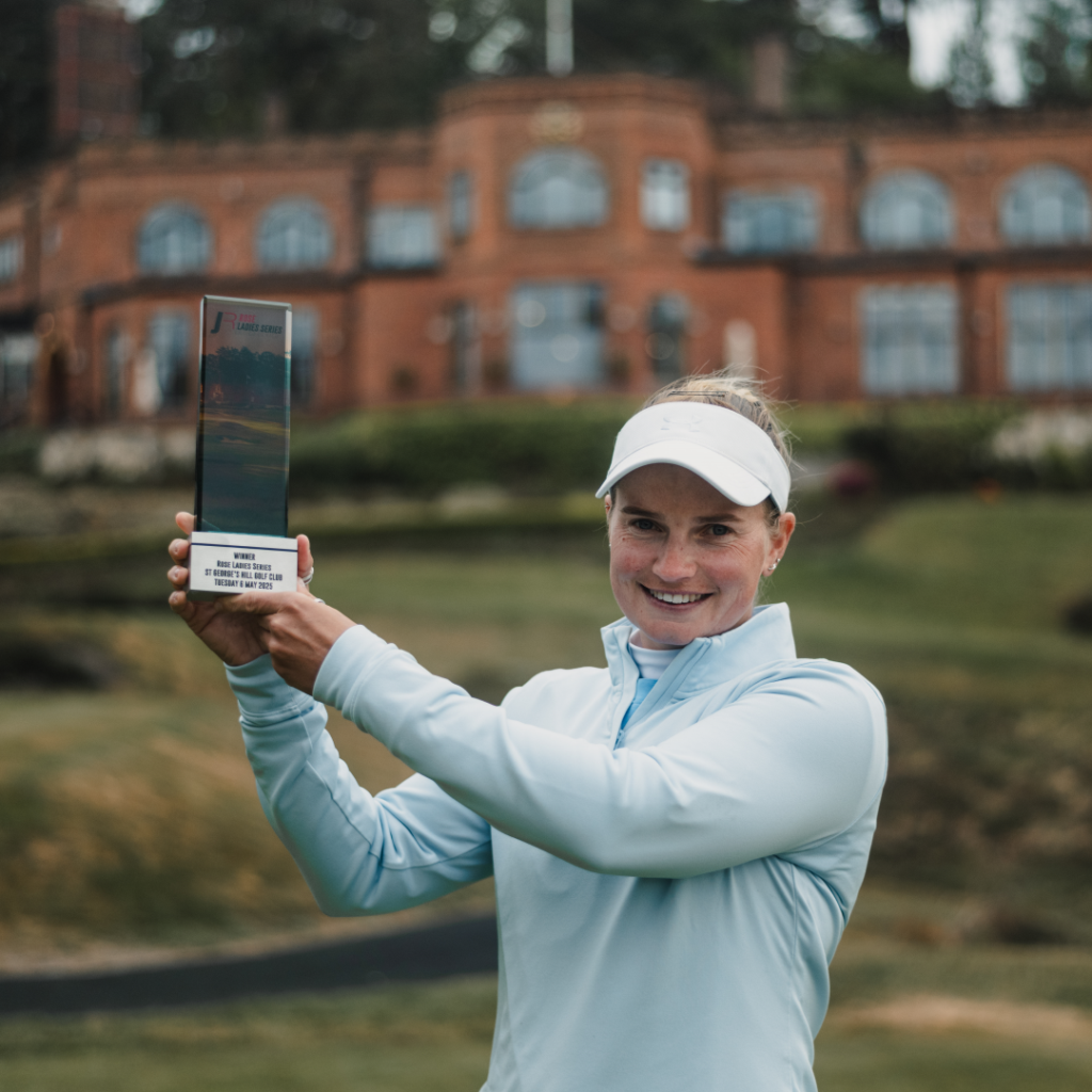 Hayley Davis with Rose Ladies Series 2025 St George's Hill trophy