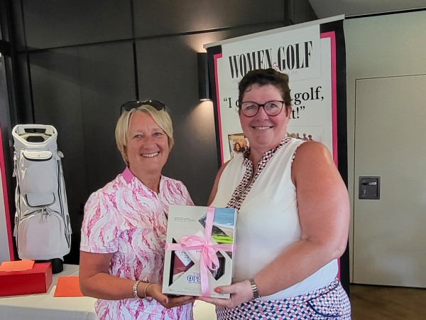 Kim & Kerry - Nearest the Pin prize